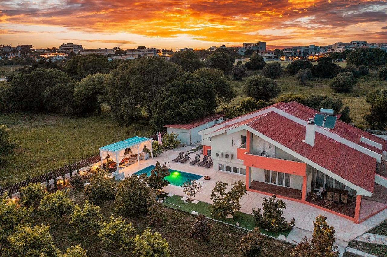 Villa Artzy
