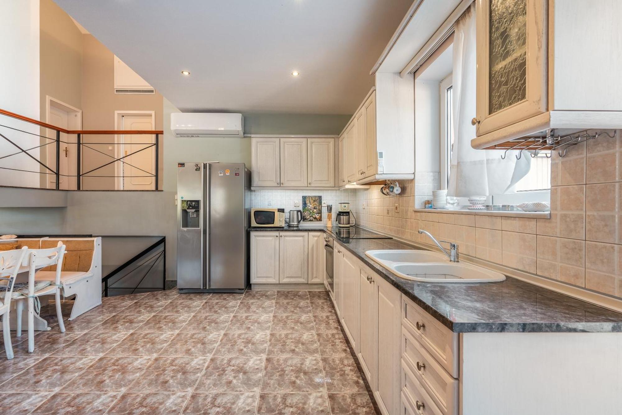 Villa Artzy *